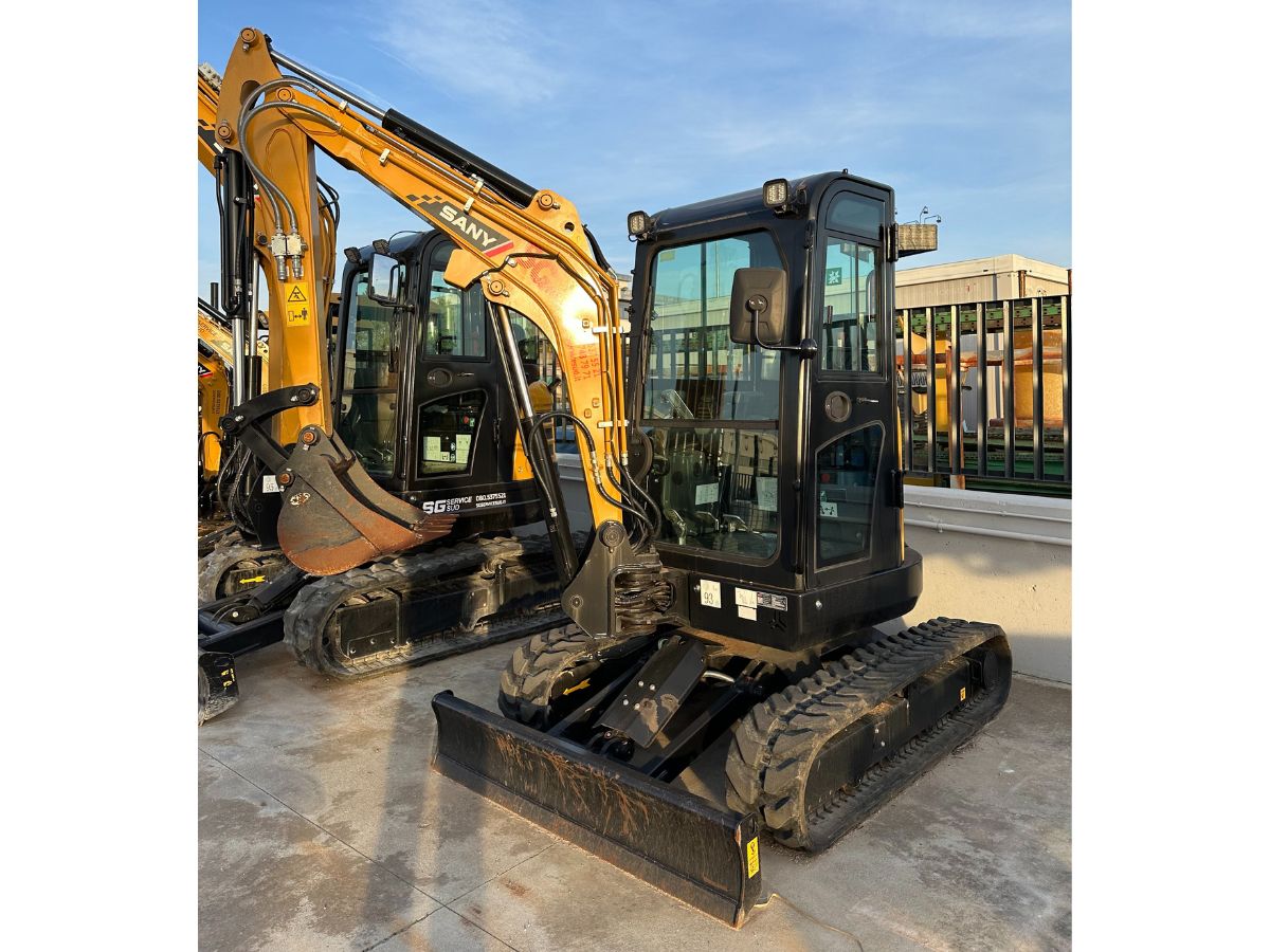 product image 1.