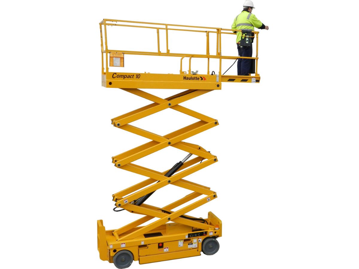 PIATTAFORMA SEMOVENTE VERTICALE A PANTOGRAFO  ELETTRICA COMPACT10 HAULOTTE