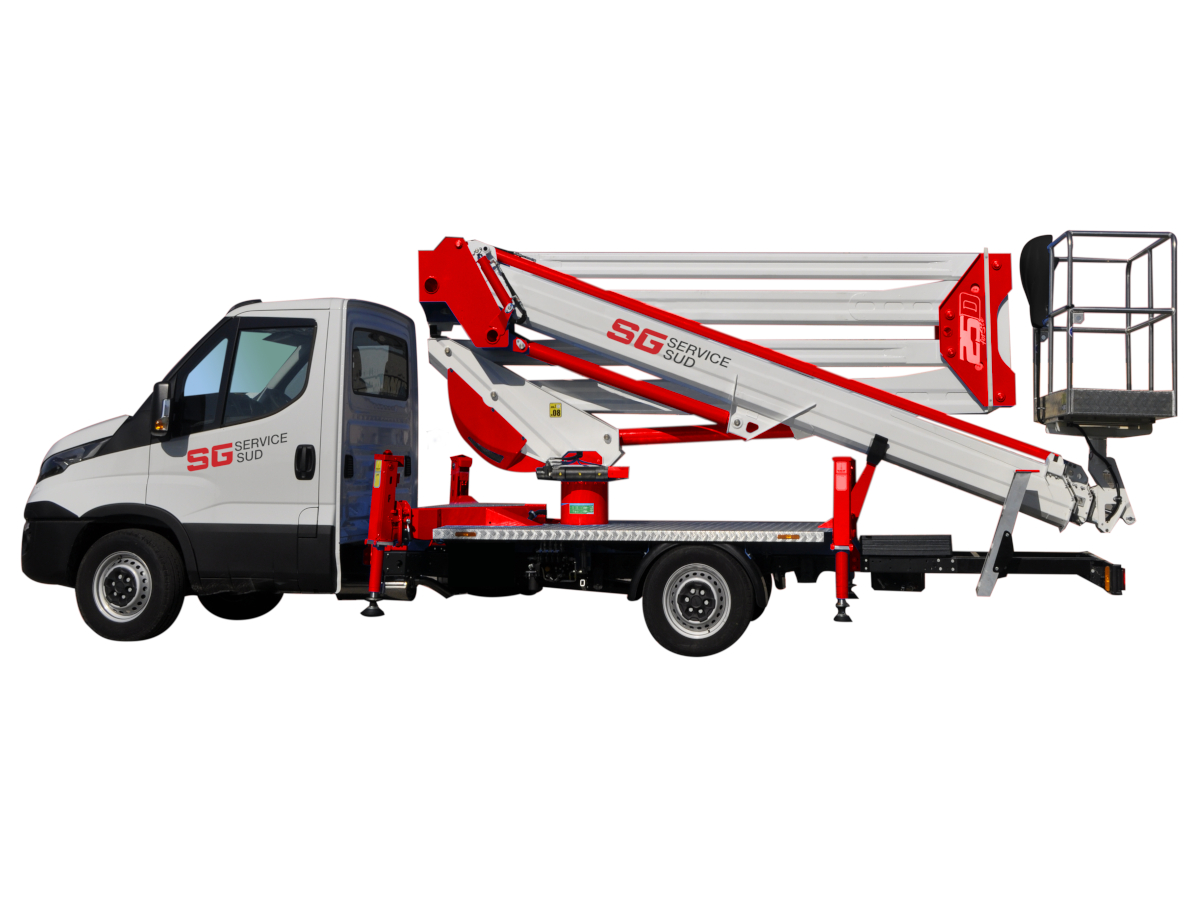 PIATTAFORMA AEREA AUTOCARRATA FORSTE25D SOCAGE CON AUTOCARRO ISUZU M21