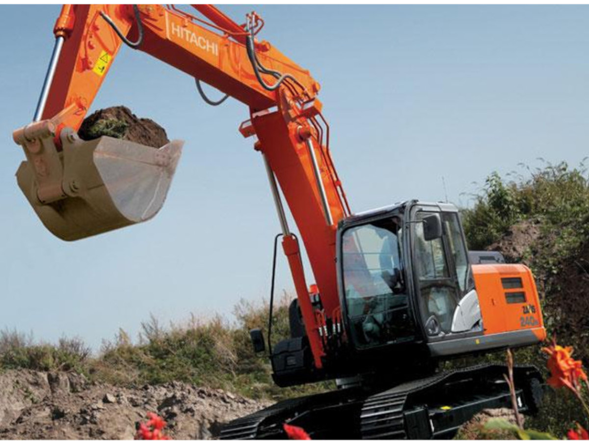ESCAVATORE CINGOLATO HITACHI ZX240N SERIE 6 TRIPLICE..
